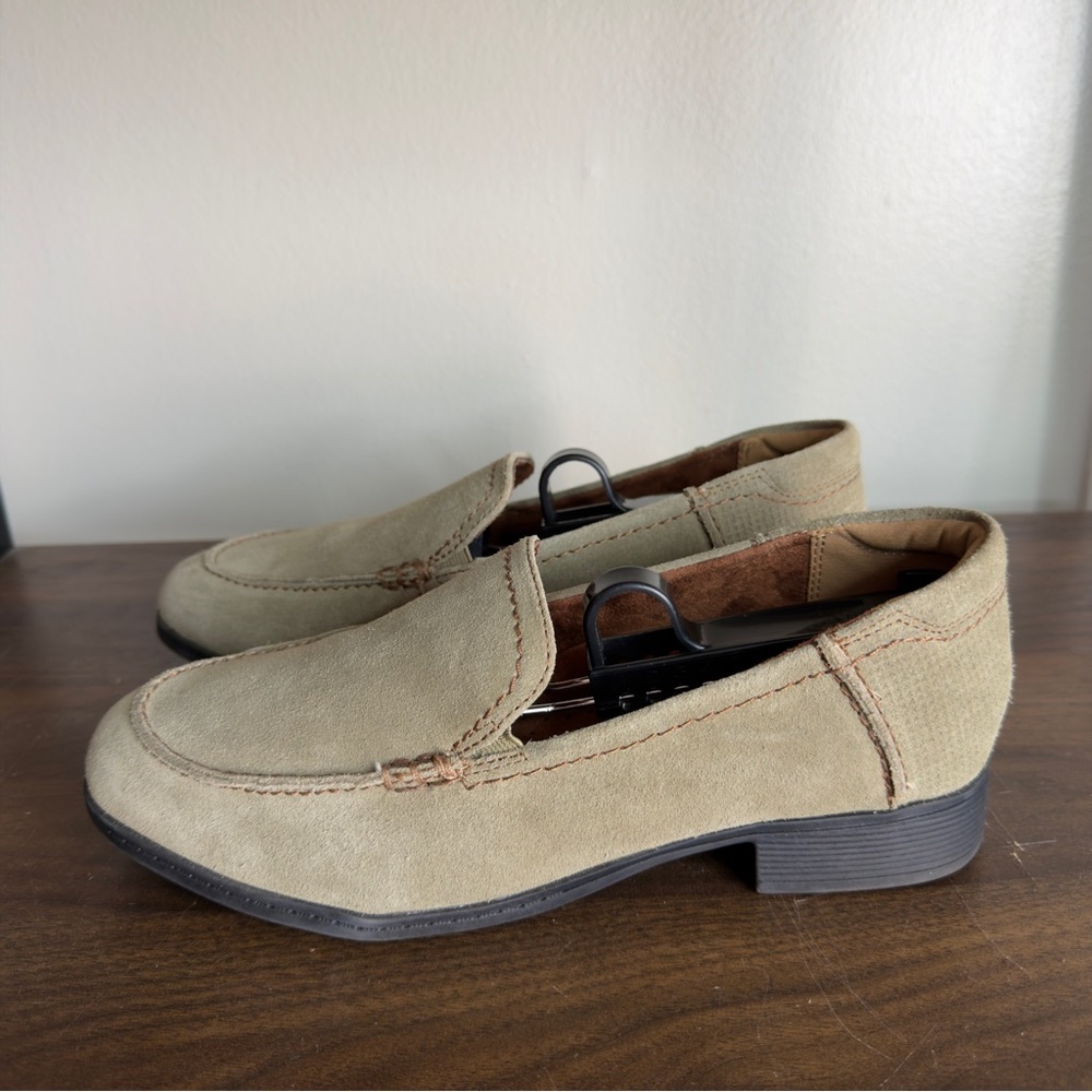Cobb Hill Crosbie Moc Green Suede Loafers Sz 8 Womens